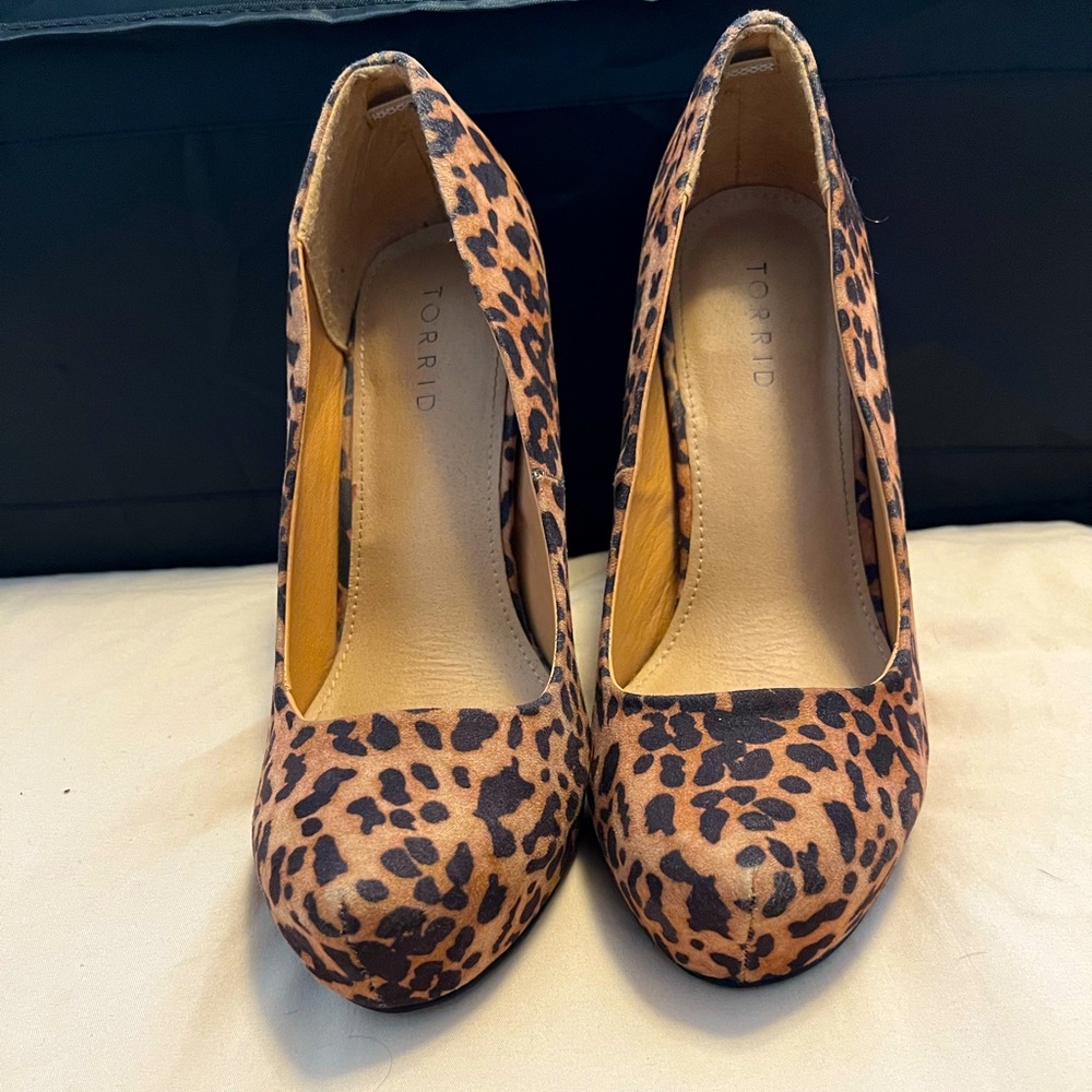 Wide width leopard print heels